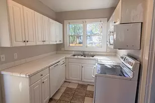 1924 22nd St S, Saint Petersburg, FL 33712 - Photo 7