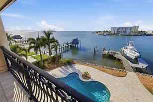 2484 Baywood Dr W, Dunedin, FL 34698 - Photo 3