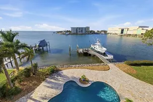 2484 Baywood Dr W, Dunedin, FL 34698 - Photo 73
