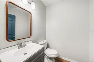 10233 Newminster Loop, Ruskin, FL 33573 - Photo 5