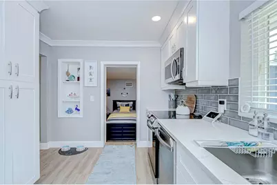 130 63rd Street S, Saint Petersburg, FL 33707 - Photo 21