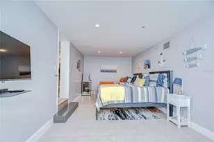 130 63rd St S, Saint Petersburg, FL 33707 - Photo 23