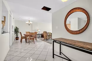 400 Island Way, Clearwater Beach, FL 33767 - Photo 3