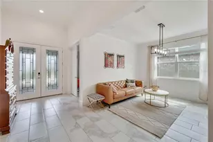 618 Manns Harbor Dr, Apollo Beach, FL 33572 - Photo 9