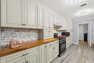 3944 49th Ave S, Saint Petersburg, FL 33711 - Photo 9