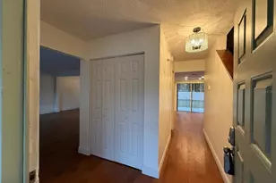 4416 Summer Oak Dr, Tampa, FL 33618 - Photo 3