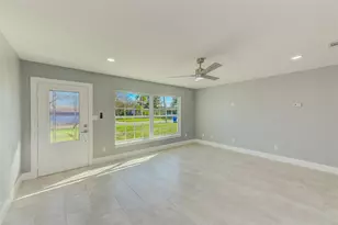 6208 Florida Cir E, Apollo Beach, FL 33572 - Photo 3