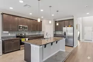 17647 Cortes Creek Blvd, Spring Hill, FL 34610 - Photo 7