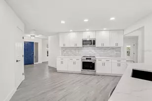 1332 Whispering Ln, Venice, FL 34285 - Photo 5