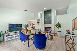 10902 Bent Tree Pl, Tampa, FL 33618 - Photo 7