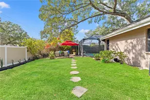 10902 Bent Tree Pl, Tampa, FL 33618 - Photo 31