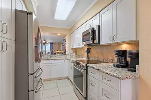 5901 Bahia Del Mar Cir, Saint Petersburg, FL 33715 - Photo 9