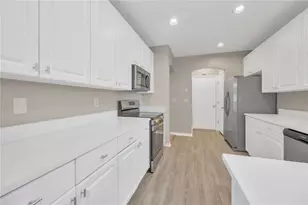 5806 Tanagerlake Rd, Lithia, FL 33547 - Photo 7