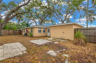 559 Norfolk St, Dunedin, FL 34698 - Photo 25