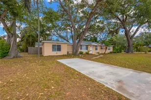 559 Norfolk St, Dunedin, FL 34698 - Photo 3