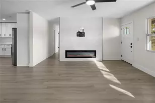 8537 74th Ave N, Seminole, FL 33777 - Photo 5