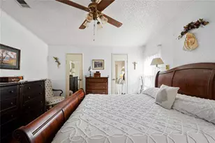 5750 Pawnee St, Zephyrhills, FL 33542 - Photo 15