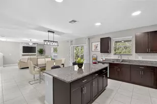 13033 Majestic Garden Ln, Riverview, FL 33579 - Photo 11