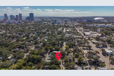 1247 Highland Street N, Saint Petersburg, FL 33701 - Photo 7
