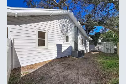 1247 Highland Street N, Saint Petersburg, FL 33701 - Photo 31