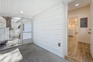 1247 Highland St N, Saint Petersburg, FL 33701 - Photo 29