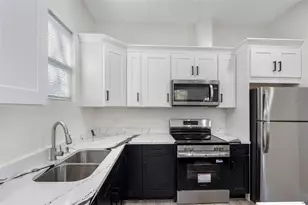 10247 Lake Dr, New Port Richey, FL 34654 - Photo 11