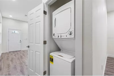 10247 Lake Drive, New Port Richey, FL 34654 - Photo 23