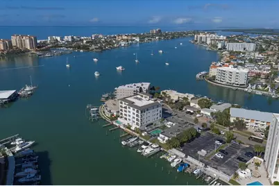 211 Dolphin Point #4, Clearwater Beach, FL 33767 - Photo 7