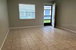 10405 N Jasmine Ave, Tampa, FL 33612 - Photo 3