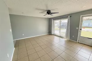 3142 Ludlow Dr, New Port Richey, FL 34655 - Photo 11