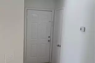 8641 Fancy Finch Dr, Tampa, FL 33614 - Photo 15