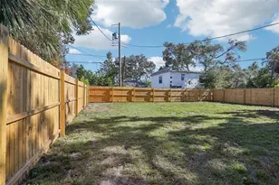 1730 17th St S, Saint Petersburg, FL 33712 - Photo 45