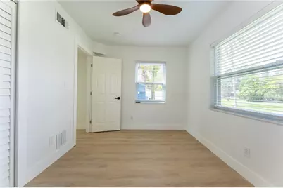 4011 Helena Street NE, Saint Petersburg, FL 33703 - Photo 7