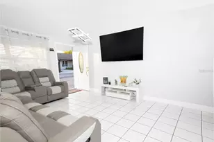 8905 Rocky Run Ct, Tampa, FL 33634 - Photo 5