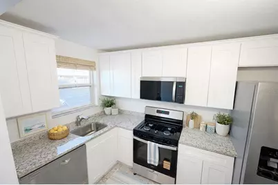 3018 59th Street S #111, Gulfport, FL 33707 - Photo 9