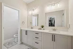 1807 E Powhatan Ave, Tampa, FL 33610 - Photo 25