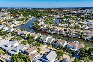 415 Islebay Dr, Apollo Beach, FL 33572 - Photo 75