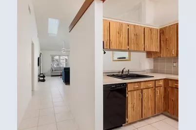 216 Sun Vista Ct S, Treasure Island, FL 33706 - Photo 5