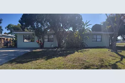 1790 75th Avenue N, Saint Petersburg, FL 33702 - Photo 1