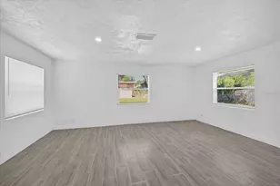 902 Marshall St, Clearwater, FL 33755 - Photo 27