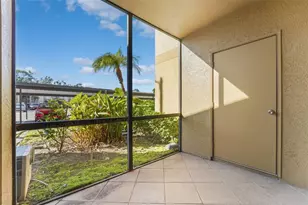 10103 Sailwinds Blvd N, Largo, FL 33773 - Photo 5