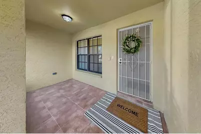 11722 Lynn Brook Circle, Seffner, FL 33584 - Photo 7