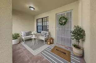 11722 Lynn Brook Cir, Seffner, FL 33584 - Photo 9