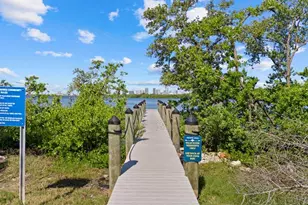 504 Wheaton Trent Pl, Tampa, FL 33619 - Photo 35