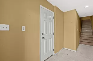 504 Wheaton Trent Pl, Tampa, FL 33619 - Photo 5