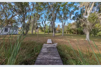 2661 Cyprus Drive, Palm Harbor, FL 34684 - Photo 17