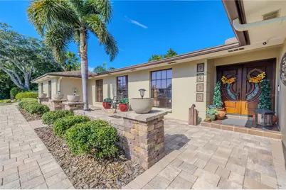 2410 Old Coach Trail, Clearwater, FL 33765 - Photo 5