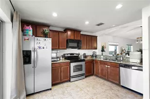 1325 Pasadena Bloom Ln, Ruskin, FL 33570 - Photo 13
