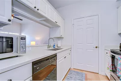 800 S Dakota Avenue #404, Tampa, FL 33606 - Photo 11