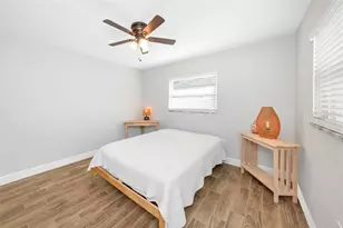 1010 Emerson Dr, Dunedin, FL 34698 - Photo 13